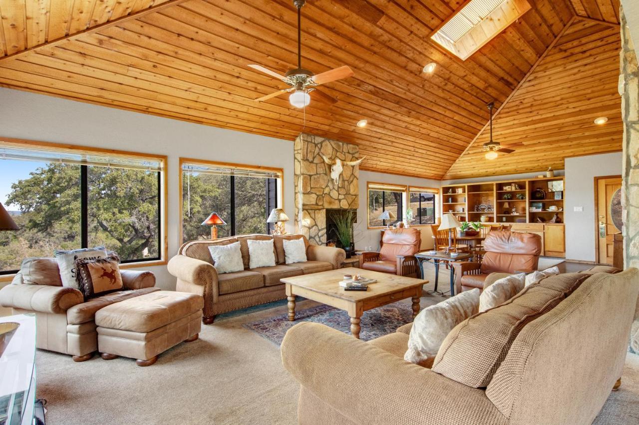 Spicewood Treehouse Villa Екстериор снимка