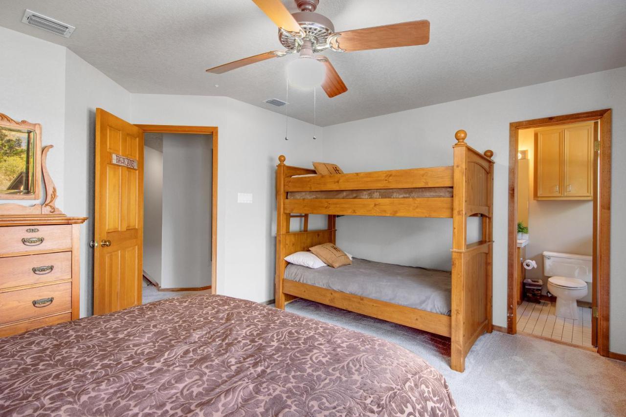 Spicewood Treehouse Villa Екстериор снимка